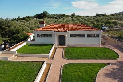 5 Bedroom 5 Star Luxury Mansion in Trogir Hinterland