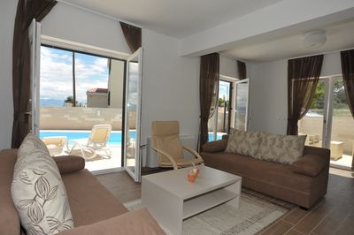 Modern Stone Villa  With Pool; island Brac Hinterland