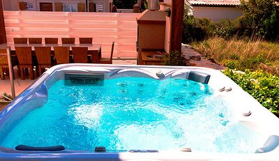 Luxury Villa with Pool, Outdoor Jacuzzi, and Sauna near Pula in Istria