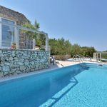 Adorable seafront stone house for 4 persons near Maslinica on the island of Solta