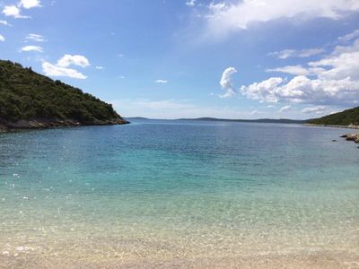 Adorable seafront stone house for 4 persons near Maslinica on the island of Solta