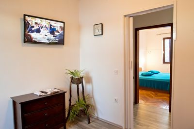 Spacious Seaside Holiday House with Pool, Outdoor Jacuzzi, Sauna, and Tavern, Riviera Zadar