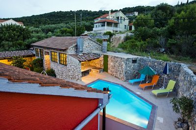 Spacious Seaside Holiday House with Pool, Outdoor Jacuzzi, Sauna, and Tavern, Riviera Zadar