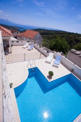Astonishing Stone Villa With Pool On Island Brac