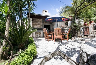 Charming Stone Villa with Pool in Dubrovnik Littoral 