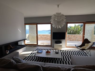 Extraordinary Seafront Villa With Pool And Garden On Island Solta