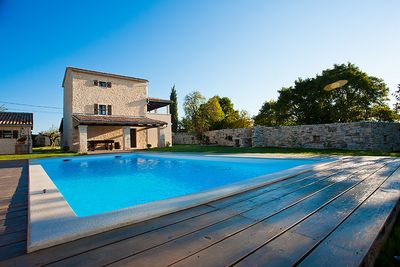 Central Istria Traditional Villa with Swimming Pool and Beautiful Large Garden