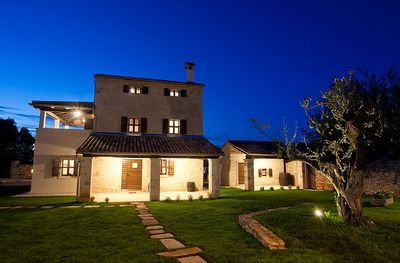 Central Istria Traditional Villa with Swimming Pool and Beautiful Large Garden