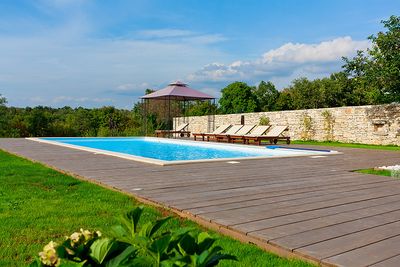 Central Istria Traditional Villa with Swimming Pool and Beautiful Large Garden