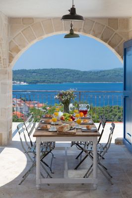 Fascinating Sea View Villa with Swimming Pool 