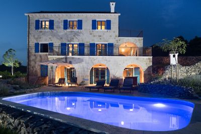 Fascinating Sea View Villa with Swimming Pool 