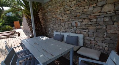 Extraordinary Seafront Villa With Pool And Garden On Island Solta