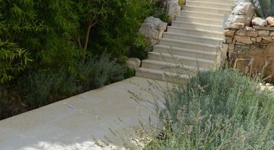 Extraordinary Seafront Villa With Pool And Garden On Island Solta