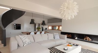 Extraordinary Seafront Villa With Pool And Garden On Island Solta