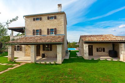 Central Istria Traditional Villa with Swimming Pool and Beautiful Large Garden