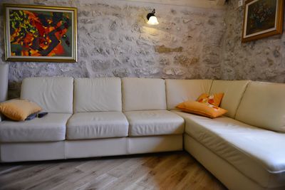 2 Bedroom Holiday House with Sea View Terrace and Jacuzzi 