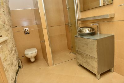 2 Bedroom Holiday House with Sea View Terrace and Jacuzzi 