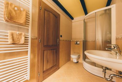 Luxury Property in Croatia Inland With Tennis Court, Soccer Field, Private Lake and Pool 