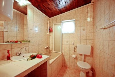Sutivan Holiday Home With Pool, Island Brac