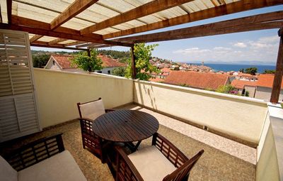 Sutivan Holiday Home With Pool, Island Brac