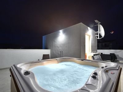 Luxury Modern Villa with Pool and Roof Terrace, Island Ciovo