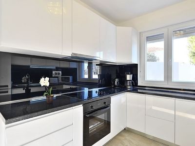 Luxury Modern Villa with Pool and Roof Terrace, Island Ciovo