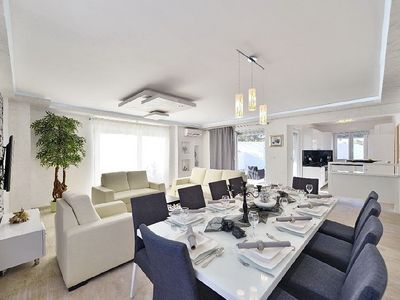 Luxury Modern Villa with Pool and Roof Terrace, Island Ciovo