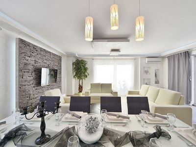 Luxury Modern Villa with Pool and Roof Terrace, Island Ciovo