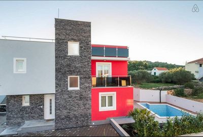 Luxury Modern Villa with Pool and Roof Terrace, Island Ciovo