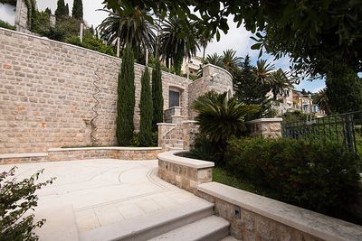 Spectacular Seafront Exclusive Villa Dubrovnik