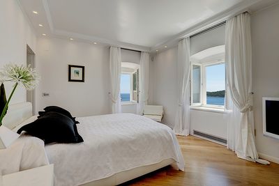 Spectacular Seafront Exclusive Villa Dubrovnik