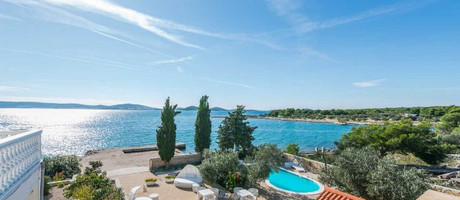 Exclusive Beachfront Villa near Croatian Nature Park Vransko Lake
