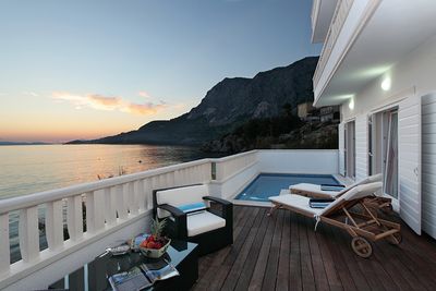 Luxury Beachfront Villa with Pool near Makarska
