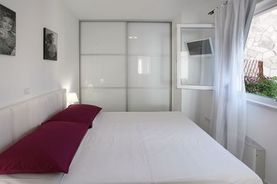 Luxury Beachfront Villa with Pool near Makarska