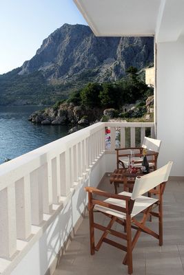 Luxury Beachfront Villa with Pool near Makarska