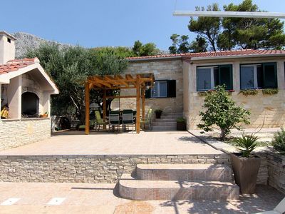 Romantic Holiday House with Pool in Kastel Sucurac near Split