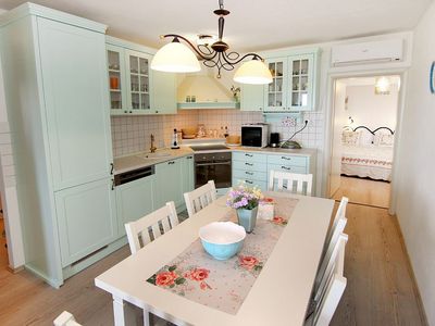 Romantic Holiday House with Pool in Kastel Sucurac near Split