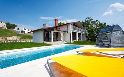 5 Bedroom Istrian Villa with Sea Water Swimming Pool