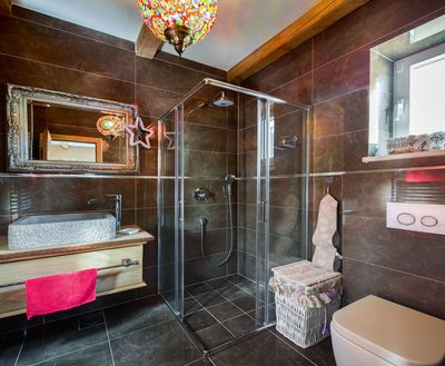 Spacious  Istrian Estate With Heated Pool, Garden, Walking Paths And Tree House