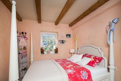 Spacious  Istrian Estate With Heated Pool, Garden, Walking Paths And Tree House
