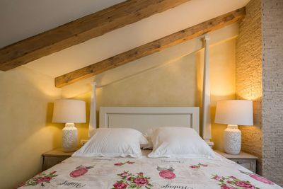 Spacious  Istrian Estate With Heated Pool, Garden, Walking Paths And Tree House