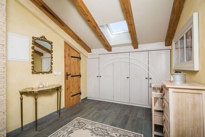 Spacious  Istrian Estate With Heated Pool, Garden, Walking Paths And Tree House
