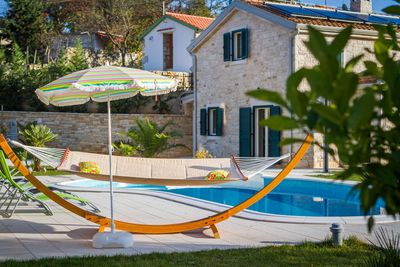 Spacious  Istrian Estate With Heated Pool, Garden, Walking Paths And Tree House