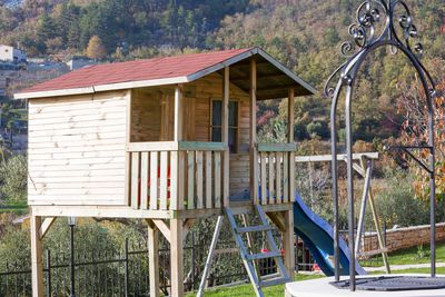 Spacious  Istrian Estate With Heated Pool, Garden, Walking Paths And Tree House