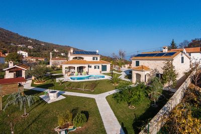 Spacious  Istrian Estate With Heated Pool, Garden, Walking Paths And Tree House