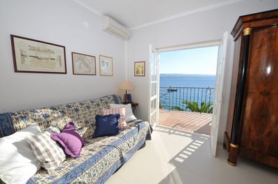 Modern Large Beach Holiday House Riviera Omis