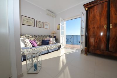 Modern Large Beach Holiday House Riviera Omis