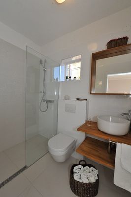 Modern Large Beach Holiday House Riviera Omis