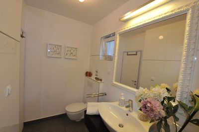 Modern Large Beach Holiday House Riviera Omis