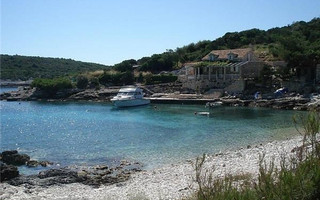 Beach House Island Vis